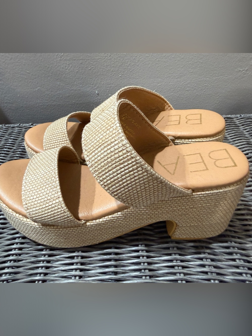 BEACH MATISSE Raffia Beige Woven Platform Slide Sandals